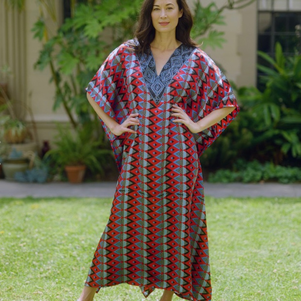 💋NWT💋 LAST ONE WINLAR V-Neck Ethnic Print Embroidered Neckline Long Satin Kaftan - Picture 3 of 4